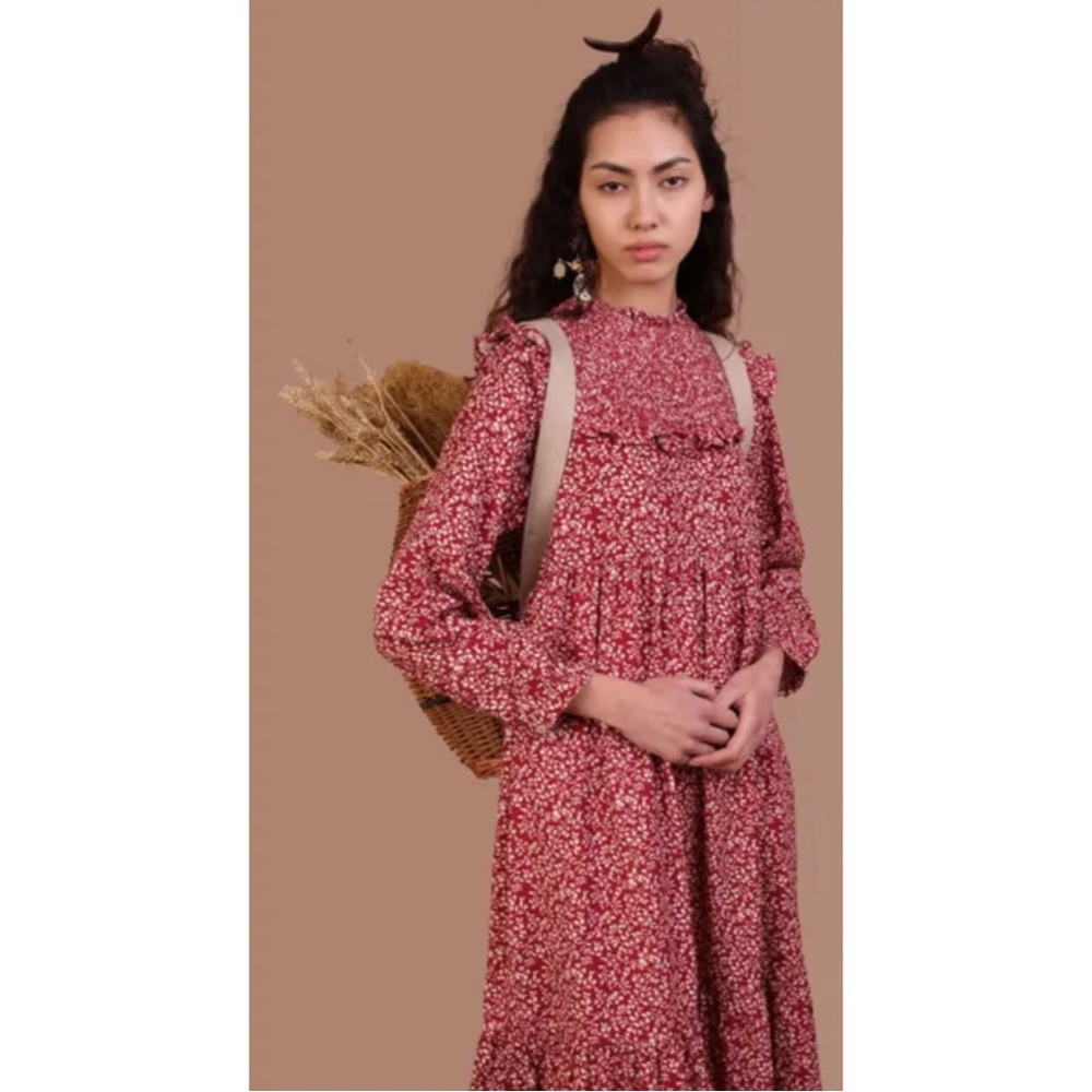- NWT Meadows Jasmine Dress - Ditsy
Corduroy | Garmentory